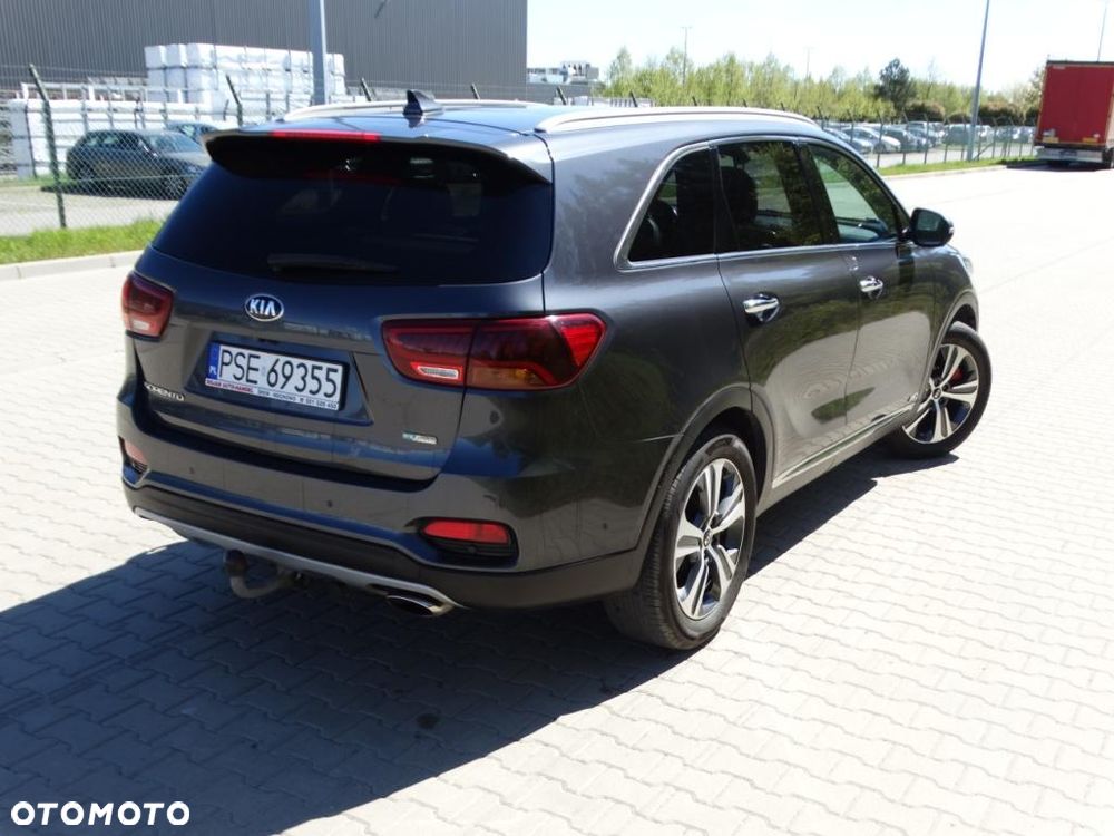Kia Sorento - 2