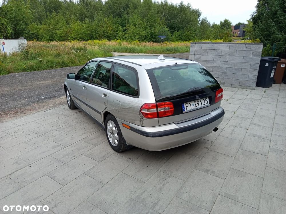 Volvo V40 1.8 '75' Elegance - 5