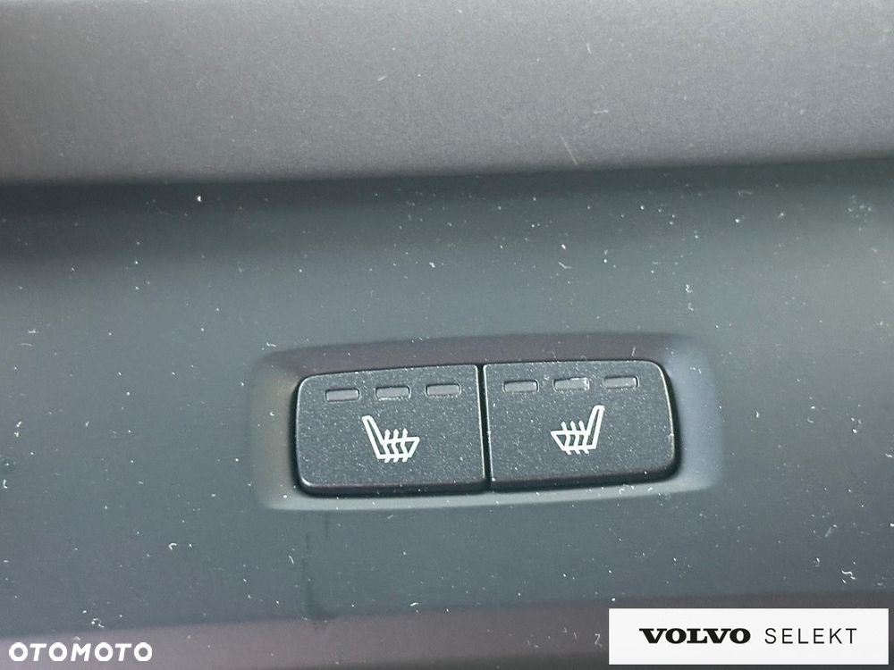 Volvo XC 60 - 30