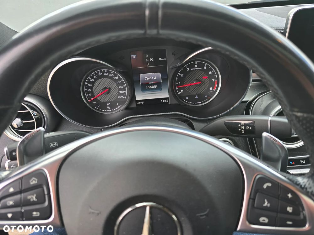Mercedes-Benz Klasa C AMG 63 AMG Speedshift 7G-MCT - 23