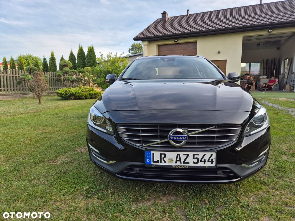 Volvo V60 D4 AWD Momentum - 2