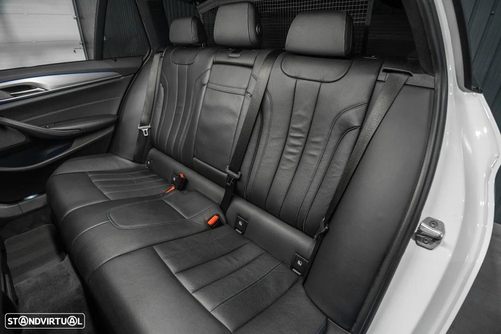 BMW 520 d Pack M Auto - 25