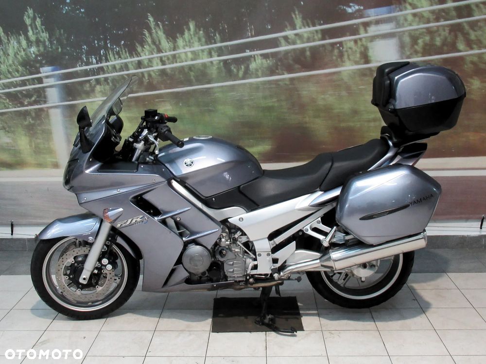 Yamaha FJR - 4