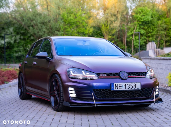 Volkswagen Golf - 3