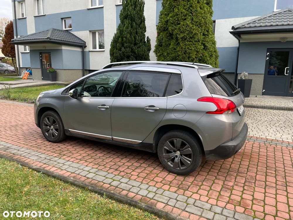 Peugeot 2008 PureTech 110 Stop&Start EAT6 Allure - 5
