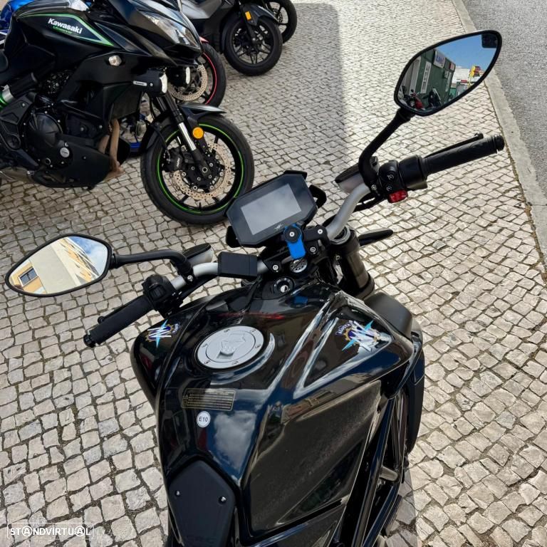 MV Agusta Brutale R - 21