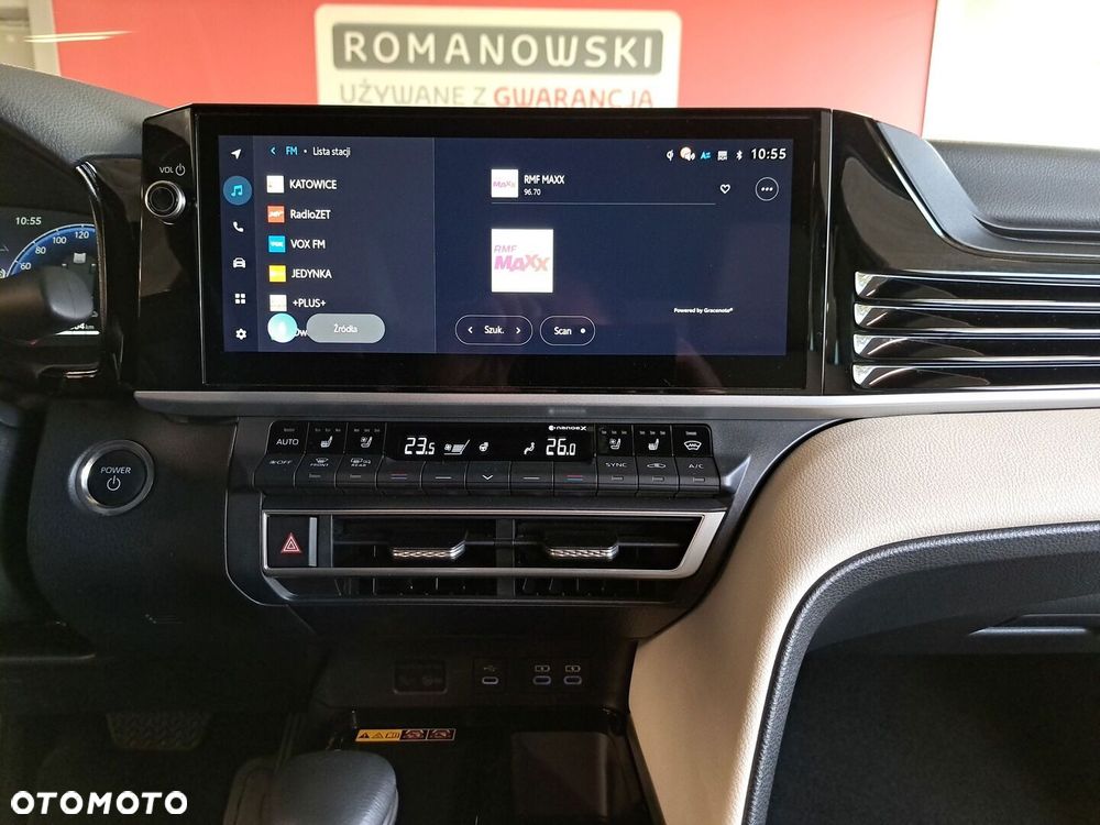 Toyota Camry - 21