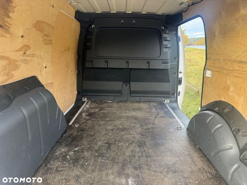 Volkswagen Caddy - 18