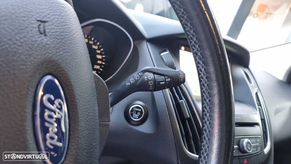 Ford Focus 1.5 TDCi EcoBlue Titanium - 18