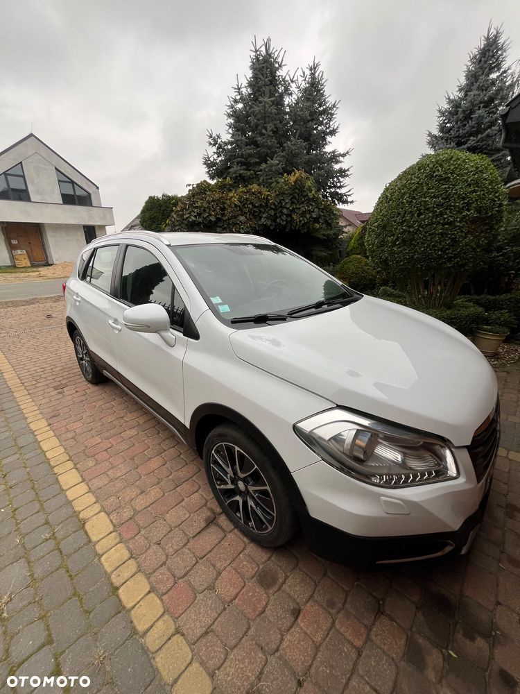 Suzuki SX4 S-Cross 1.6 DDiS 4x4 Comfort - 4