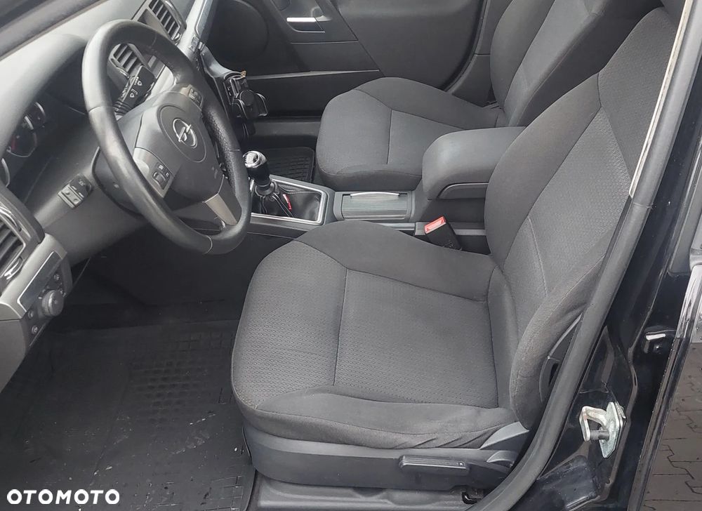 Opel Vectra 1.9 CDTI - 17