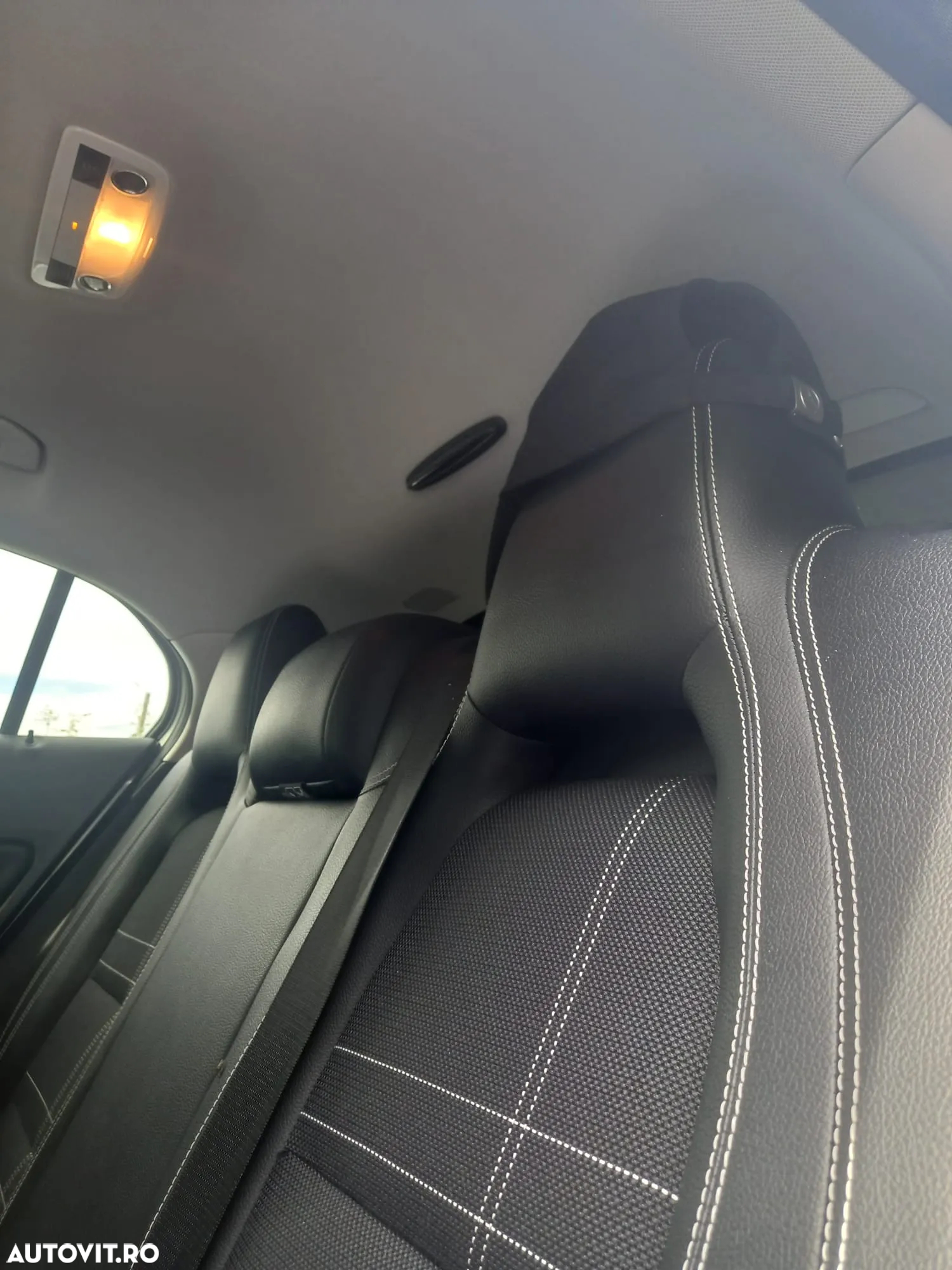 Mercedes-Benz GLA 200 d 4MATIC Aut. - 10
