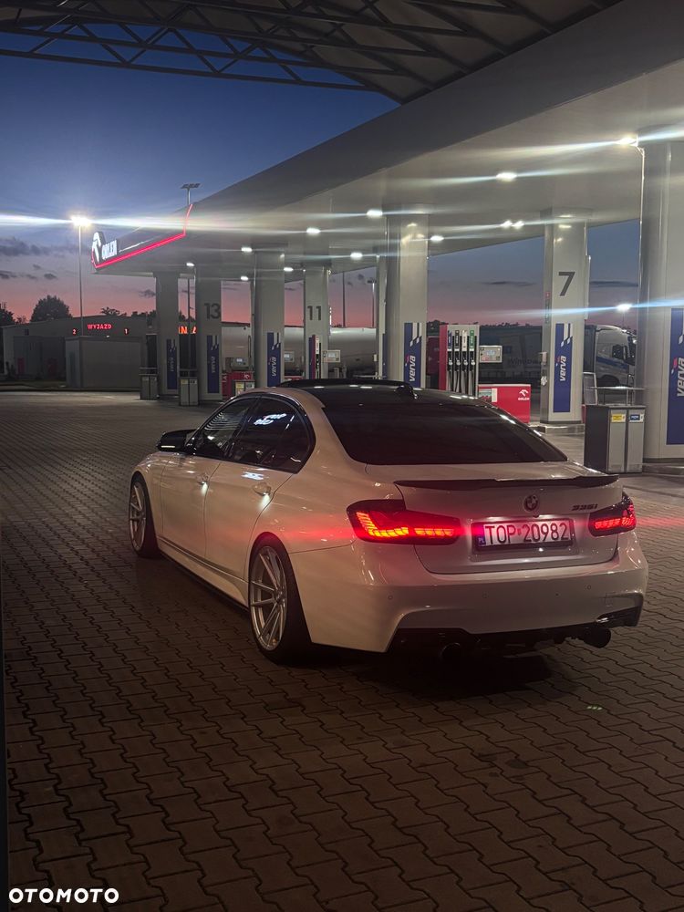 BMW Seria 3 335i xDrive Sport Line - 7