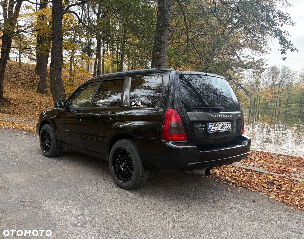 Subaru Forester 2004 photo 2