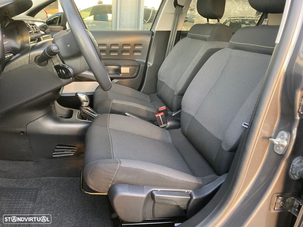 Citroën C3 1.2 PureTech Shine EAT6 - 27