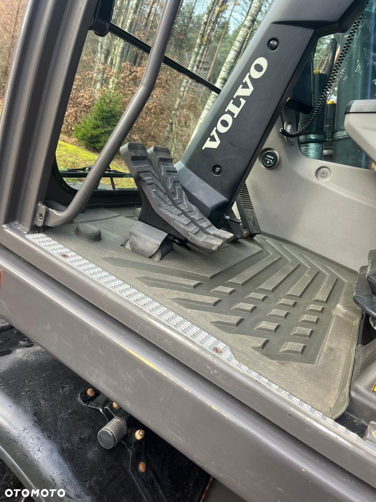 Volvo EW160E LEICA 3D Rototilt szczypce podpory - 19