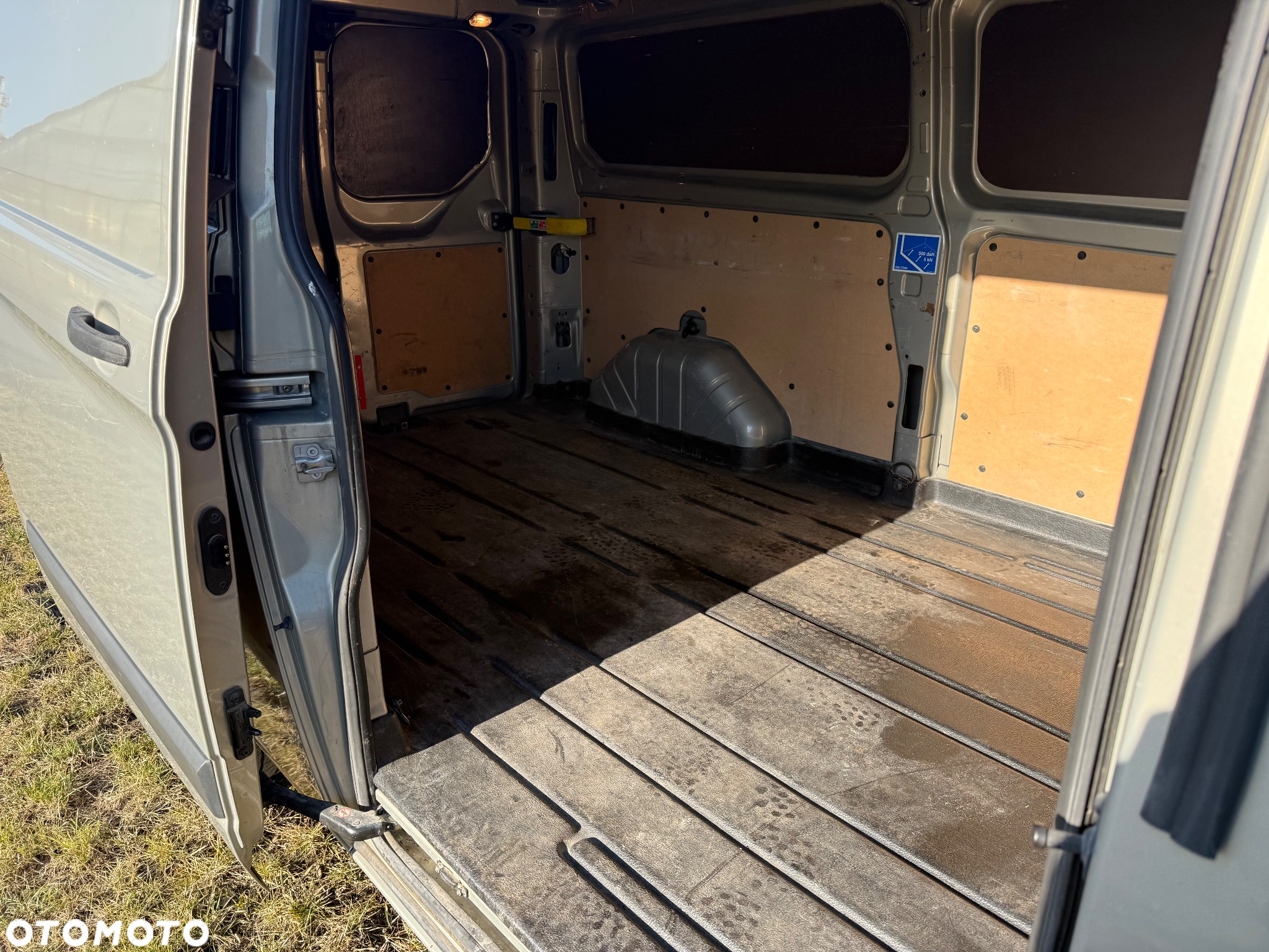 Ford Transit Custom - 8
