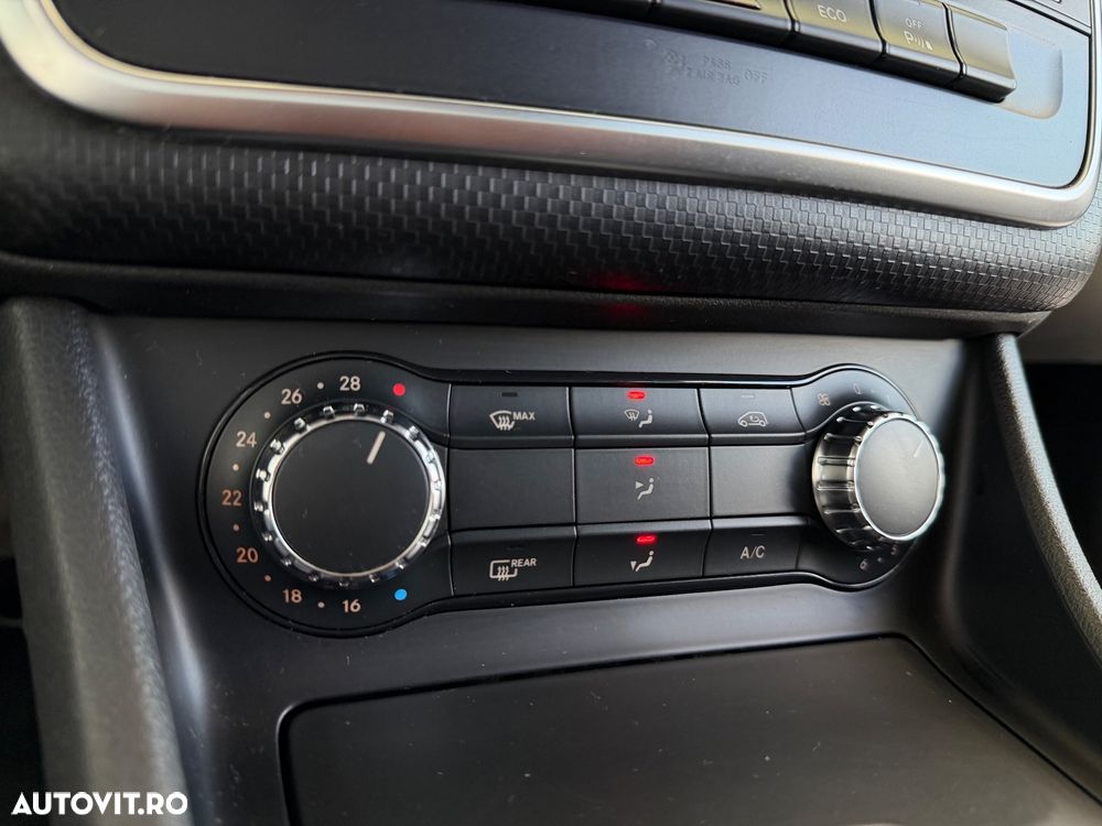 Mercedes-Benz A 180 CDI (BlueEFFICIENCY) 7G-DCT Urban - 24