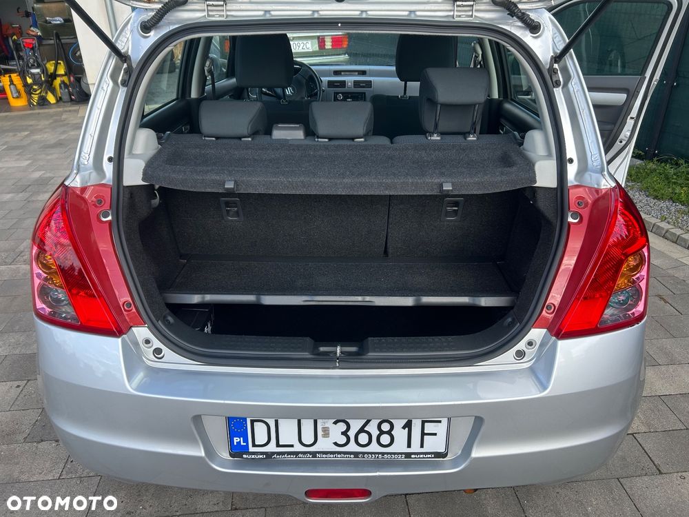 Suzuki Swift - 8