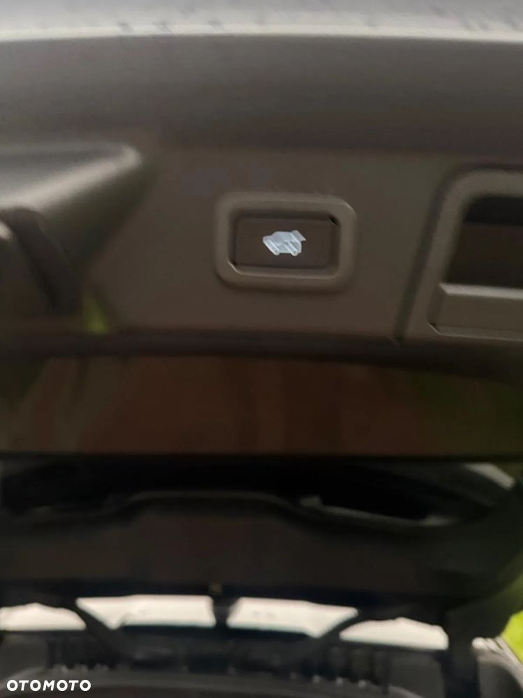 Land Rover Range Rover Velar ver-2-0-p250-r--dynamic-se - 20