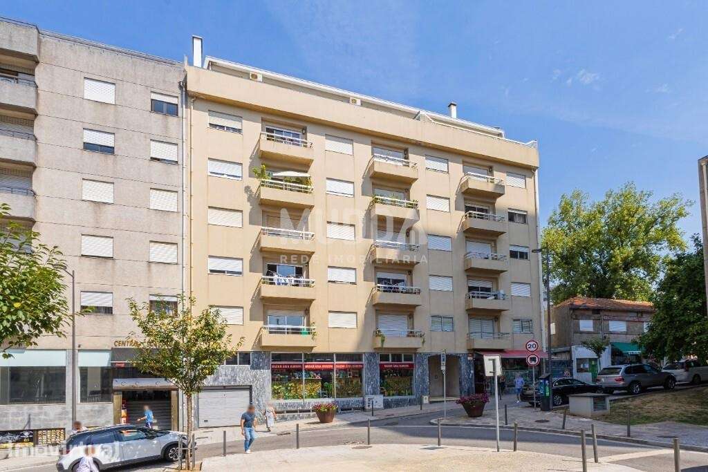 Duplex de Grandes Dimensões no Centro | 254 m2 + Terraços| Localização - Grande imagem: 3/49