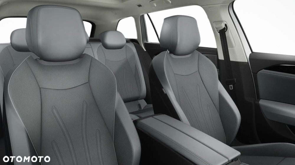 Volkswagen Passat - 11