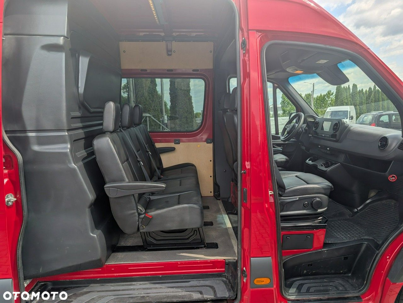 Mercedes-Benz Sprinter - 9