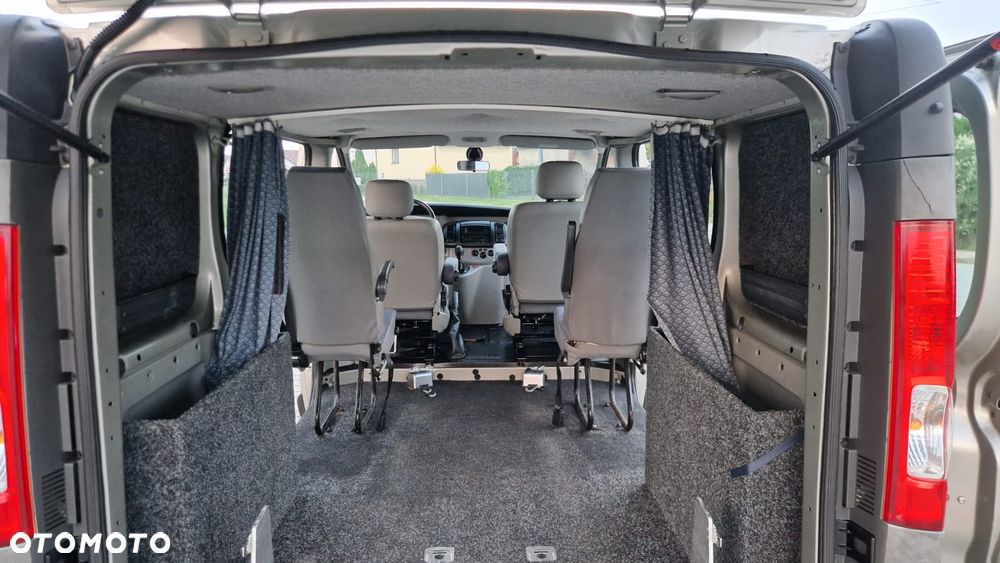 Renault Trafic - 25