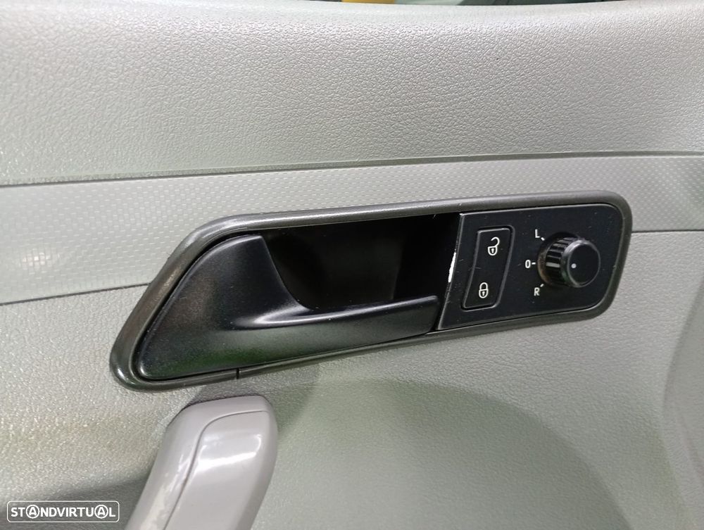 VW Caddy 1.9 TDi Extra 5L AC - 12