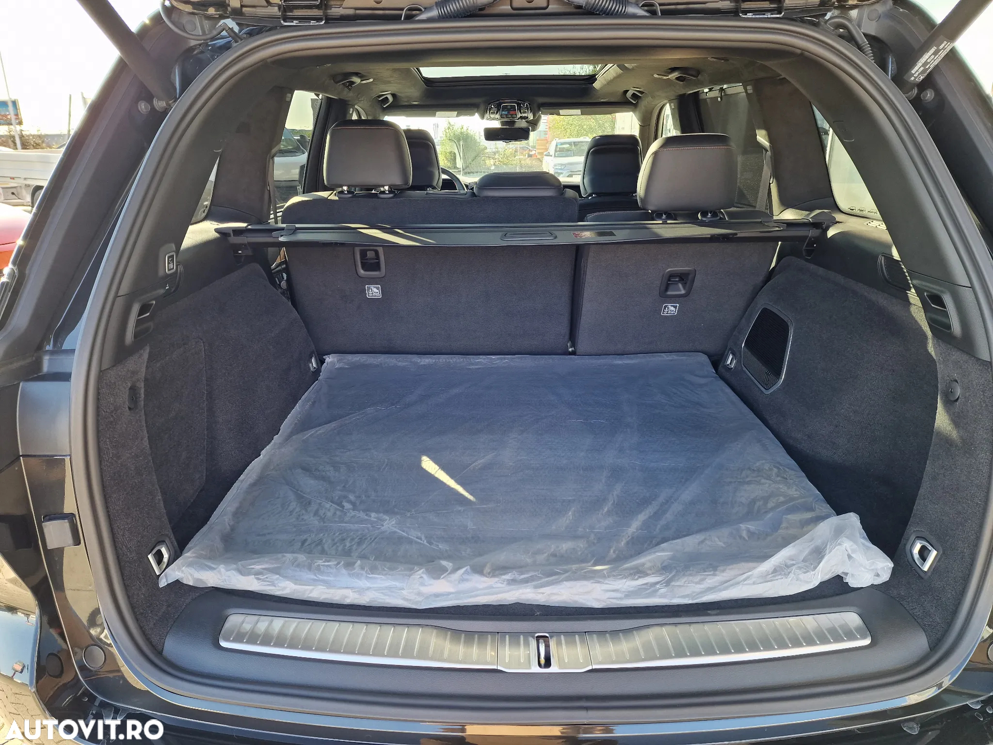 Jeep Grand Cherokee - 10
