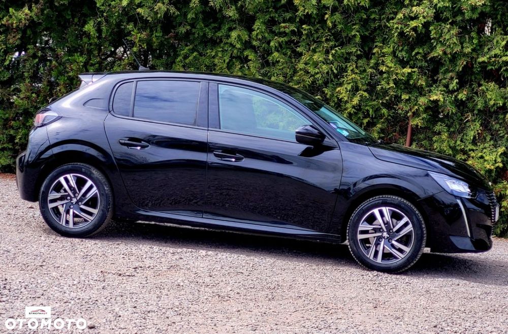 Peugeot 208 - 13