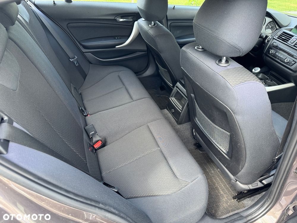 BMW Seria 1 116d - 23