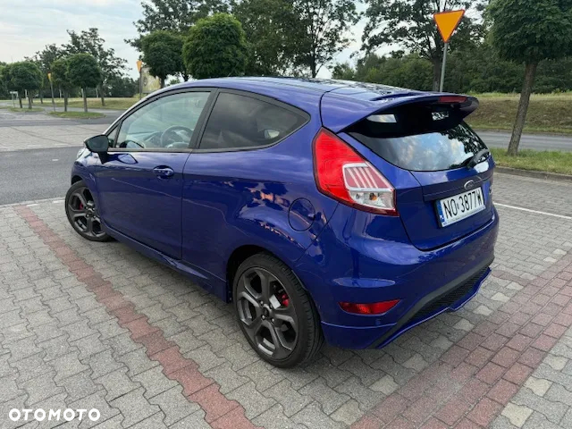 Ford Fiesta ST - 4