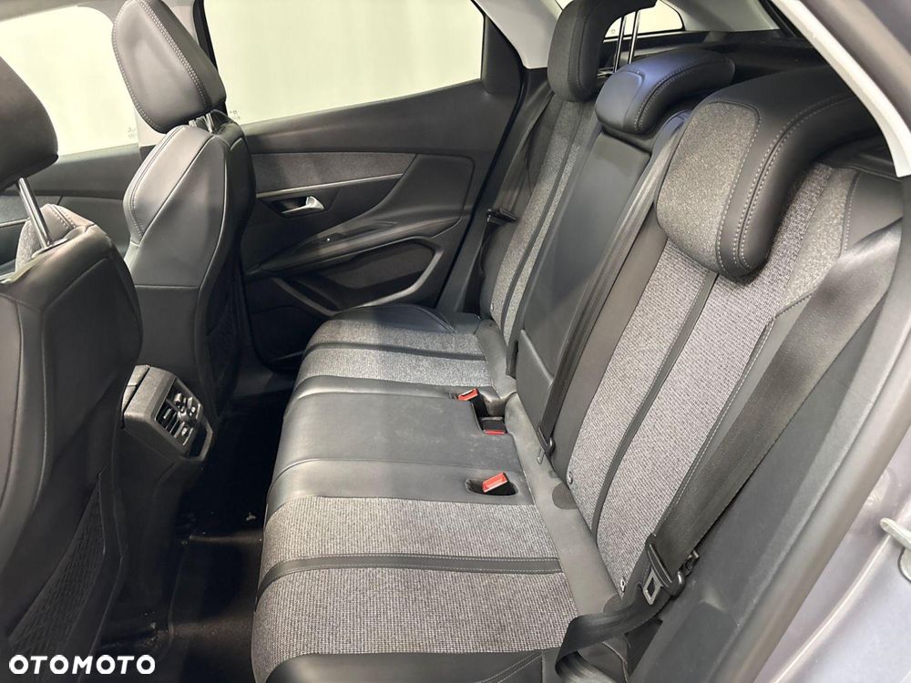 Peugeot 3008 1.6 PureTech GPF Allure S&S EAT8 - 9
