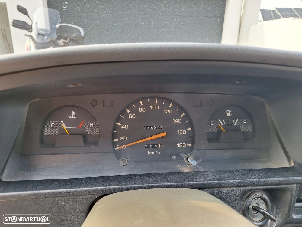 Toyota Hilux 2.4 D LN90L Cx Mad. C.Ex - 6