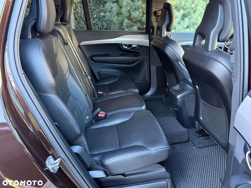 Volvo XC 90 B5 D AWD Momentum Pro - 12