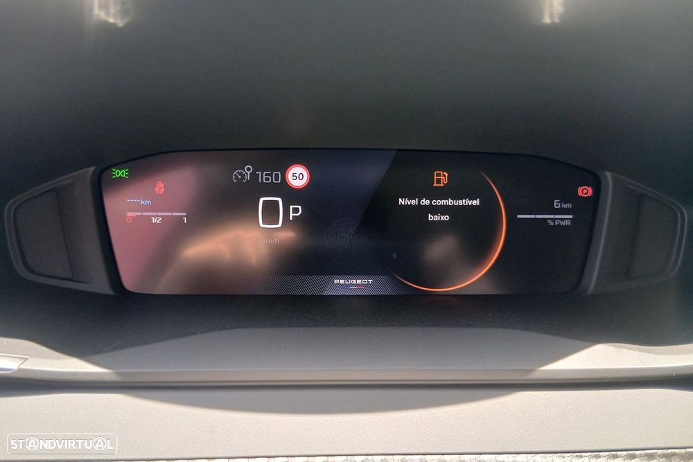Peugeot 208 1.2 Hybrid Allure e-DCS6 - 12