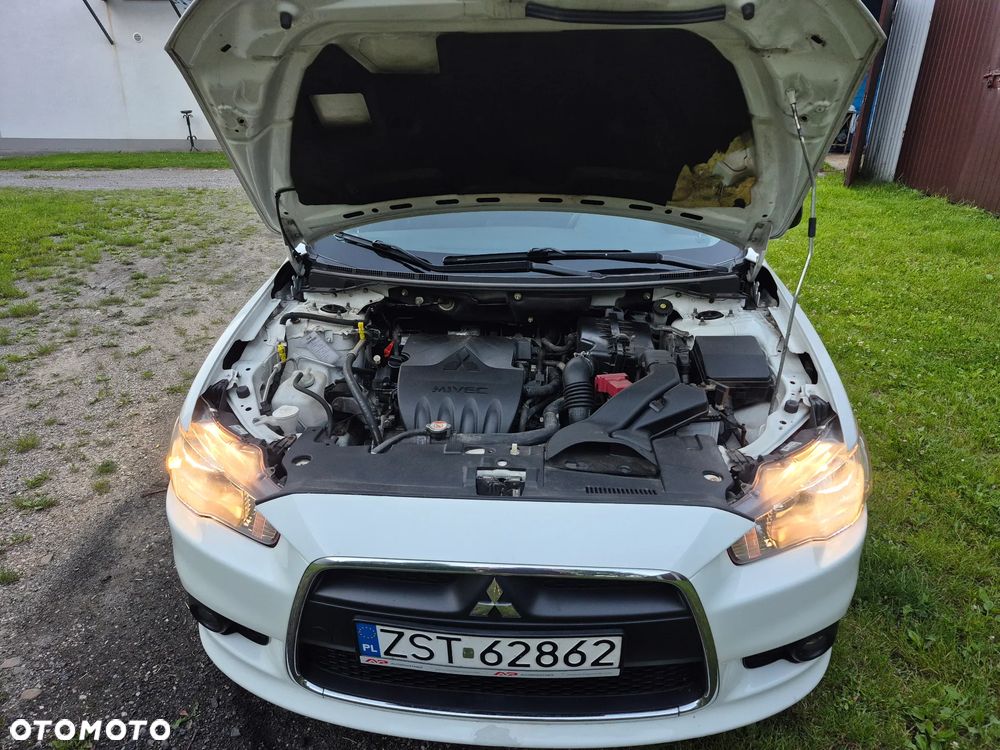 Mitsubishi Lancer 1.6 Inform - 4