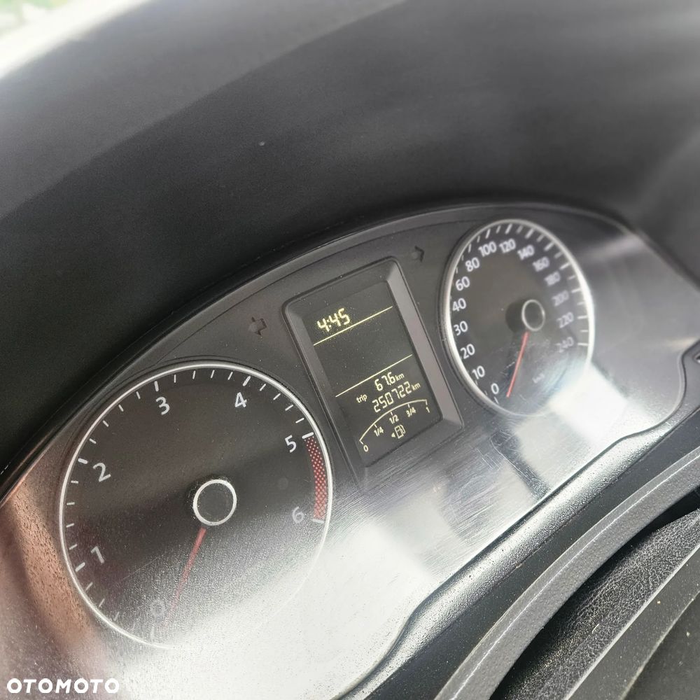 Volkswagen Transporter - 17