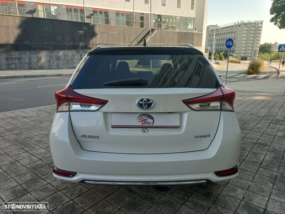 Toyota Auris Touring Sports 1.8 HSD Exclusive +TSS+Navi - 9