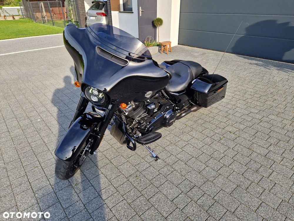 Harley-Davidson Touring Street Glide - 4