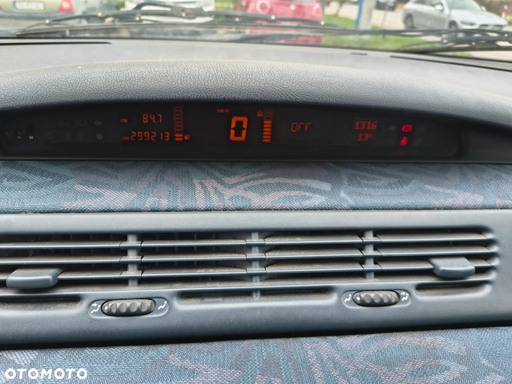 Renault Espace 2.0 RT 16V - 21