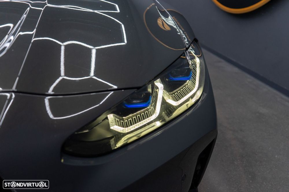 BMW M4 Competition xDrive - 19