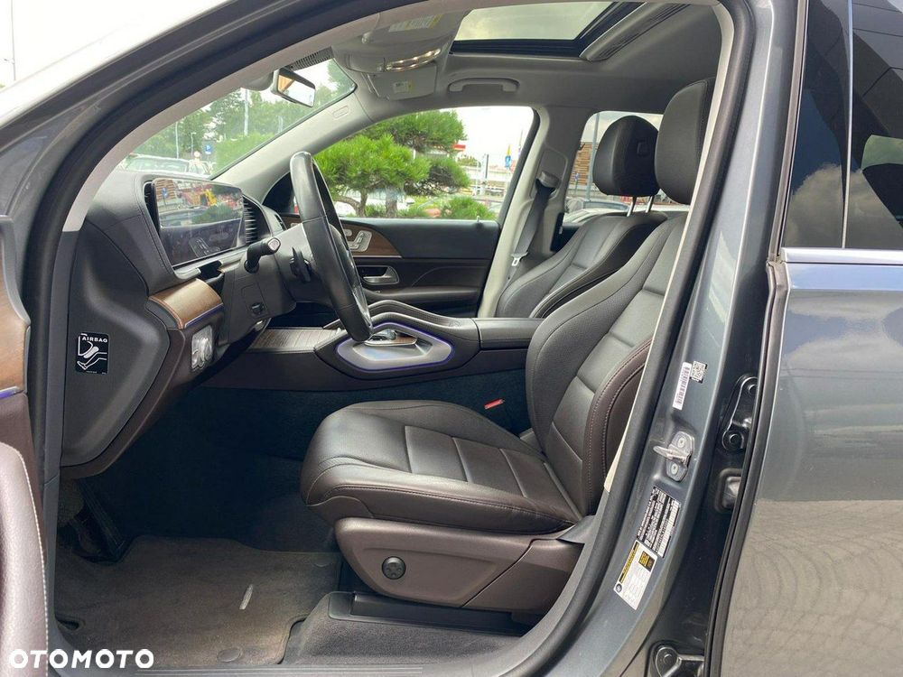 Mercedes-Benz GLS - 11