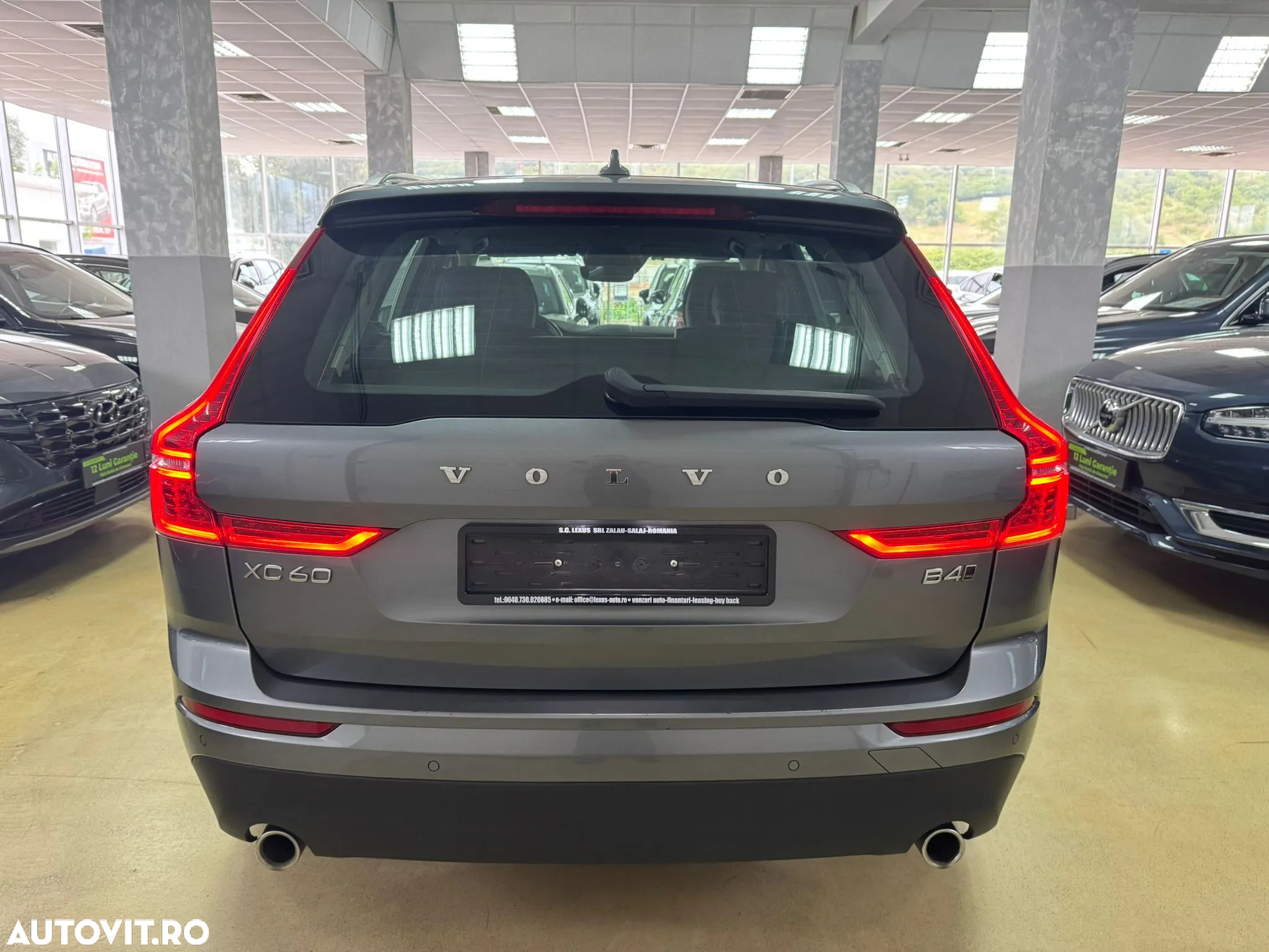 Volvo XC 60 B4 D AWD Geartronic Momentum Pro - 8