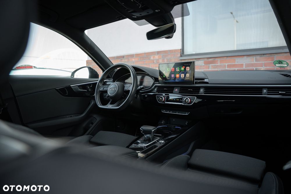 Audi A4 Avant 35 TFSI S tronic S line - 29