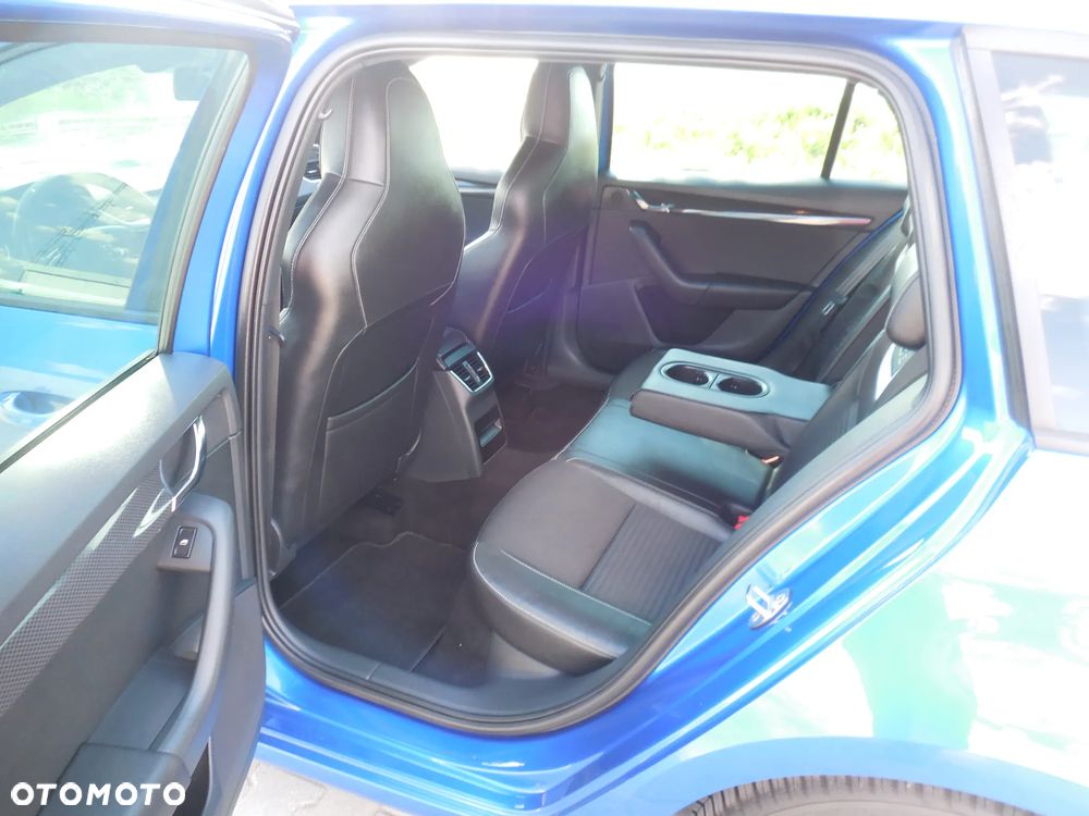 Skoda Octavia 2.0 TDI (Green tec) RS - 16