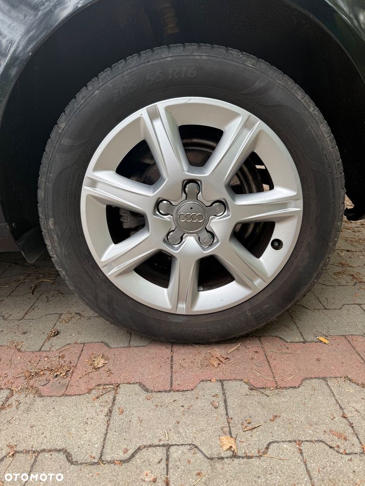 Audi A3 3-drzwiowe 1.6 TDI DPF Attraction - 30
