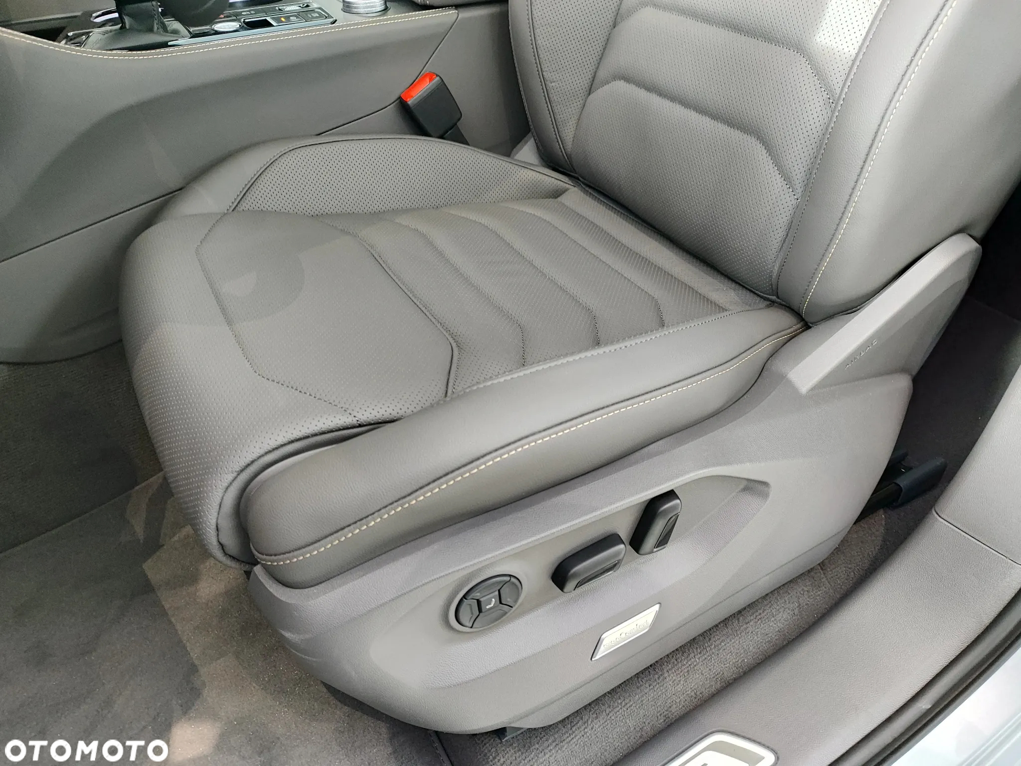 Volkswagen Touareg 3.0 V6 TFSI 4Motion Elegance - 26