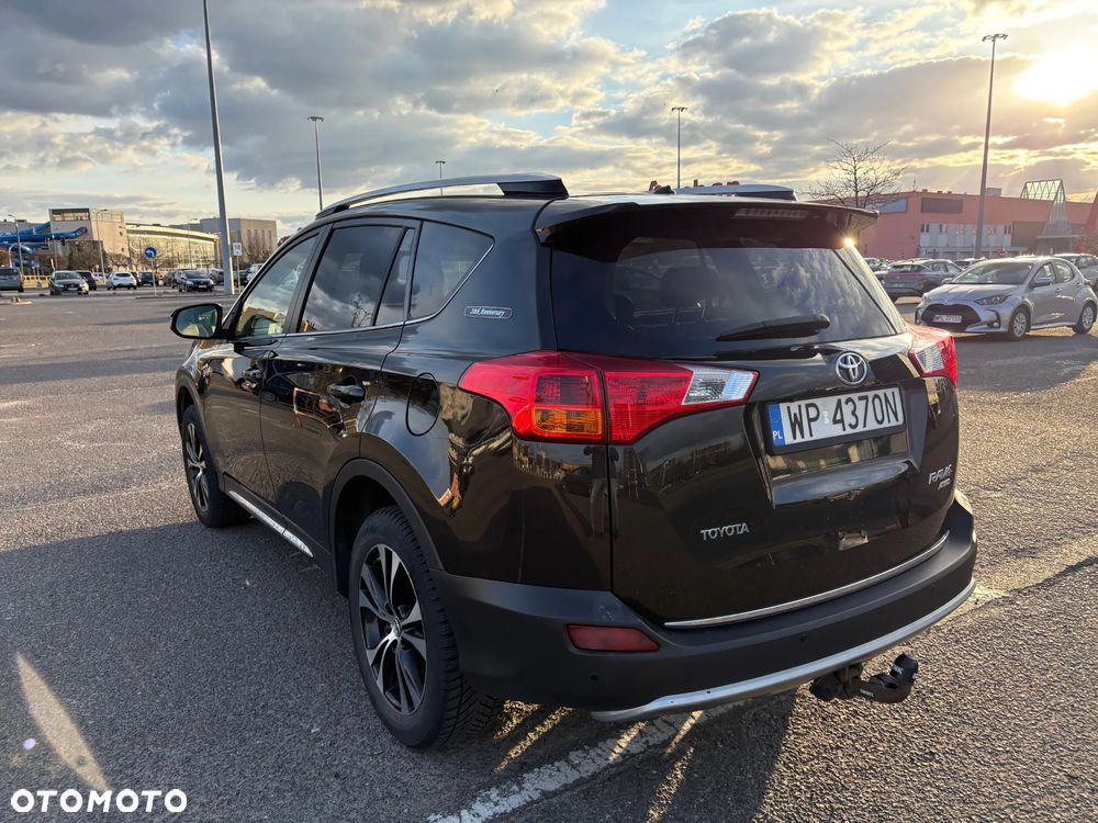 Toyota RAV4 2.2 D-CAT Premium - 6